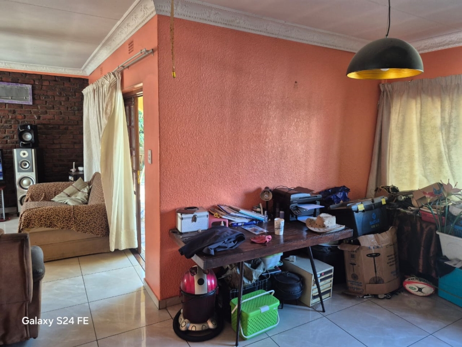 3 Bedroom Property for Sale in Oos Einde North West